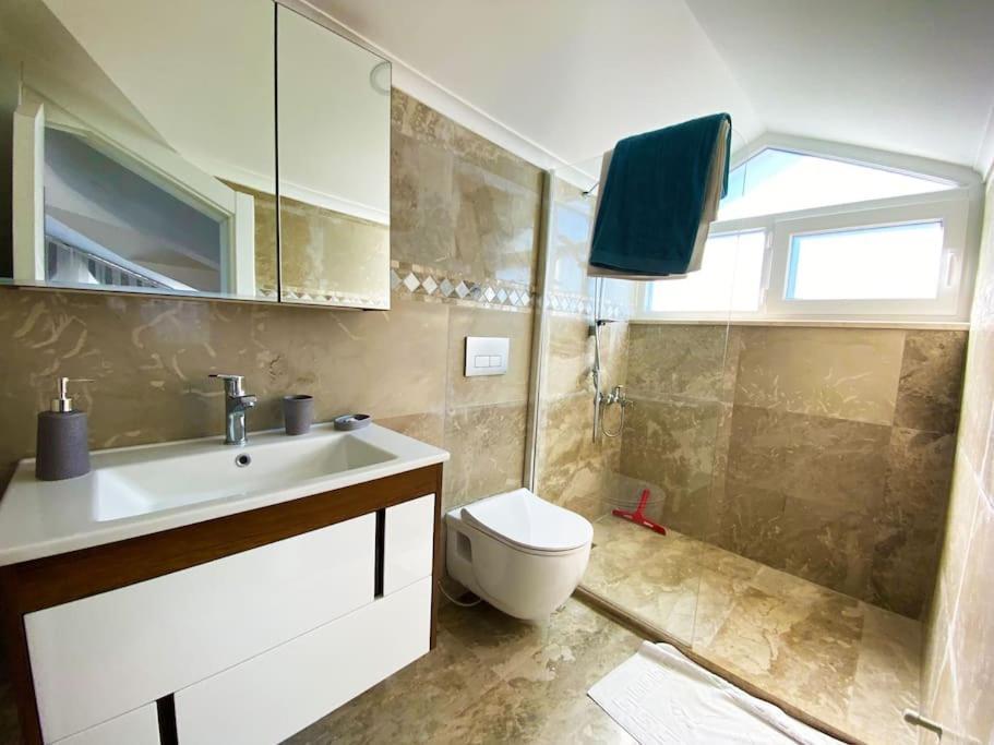 Paris A Villa, Oezel Havuzlu, Фетхие