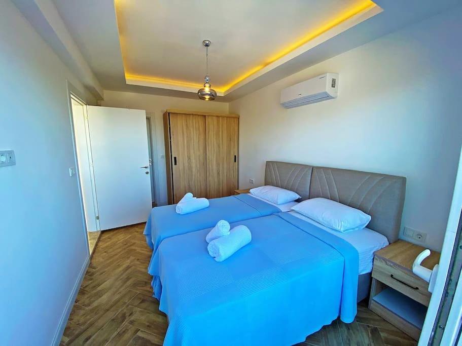 Paris A Villa, Oezel Havuzlu, * Фетхие